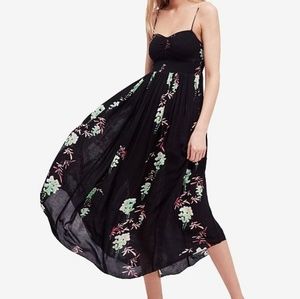 Beau Smocked Printed Midi Dress (XS/S/M)